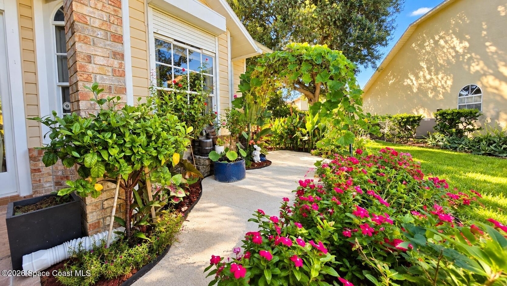353 Kilmarnock Place - Photo 4
