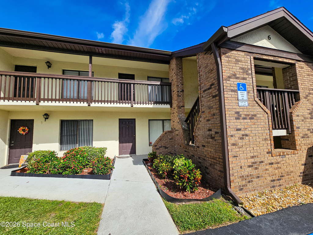 1515 Huntington Lane - Photo 1