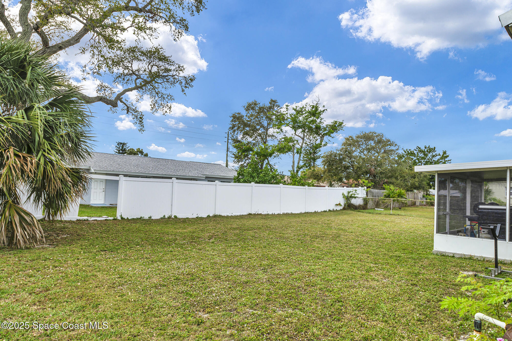 515 Monitor Street - Photo 6