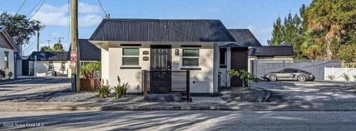 1458 Guava Avenue - Photo 1