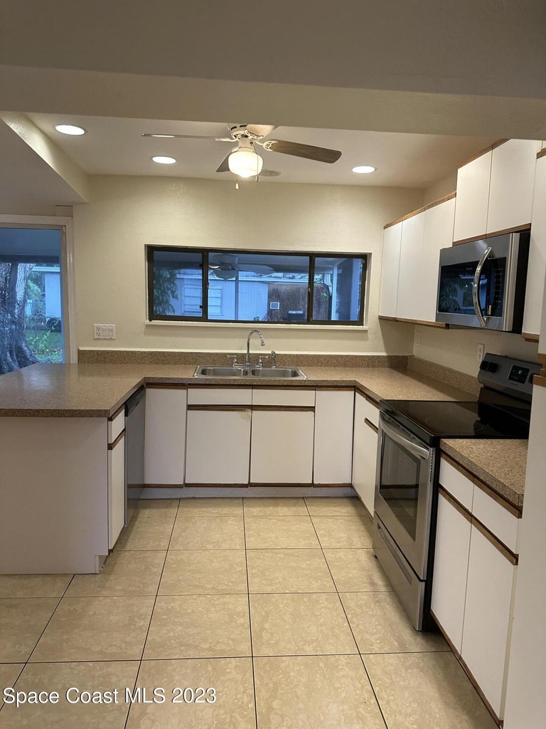 264 Monaco Road - Photo 7