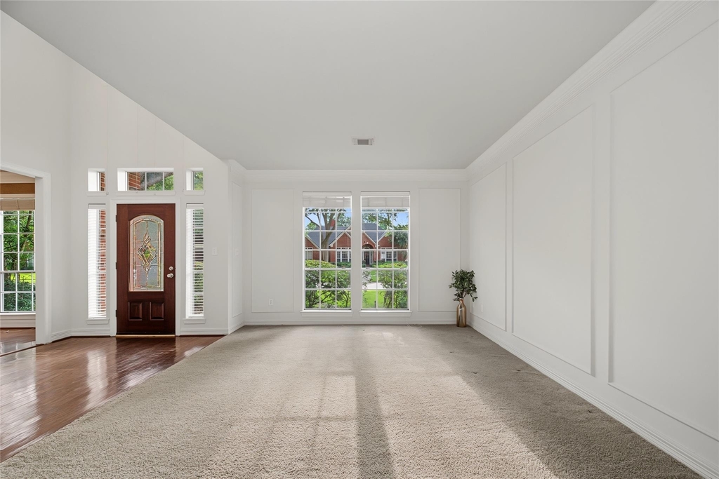 4802 Yorkshire Street - Photo 8