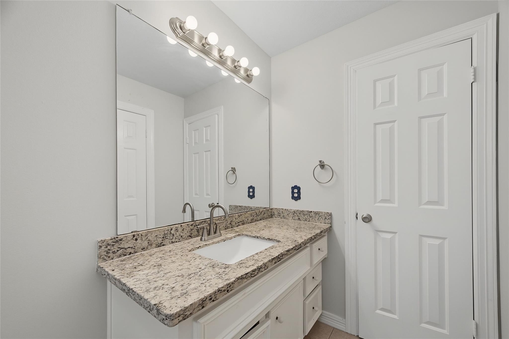 4802 Yorkshire Street - Photo 46