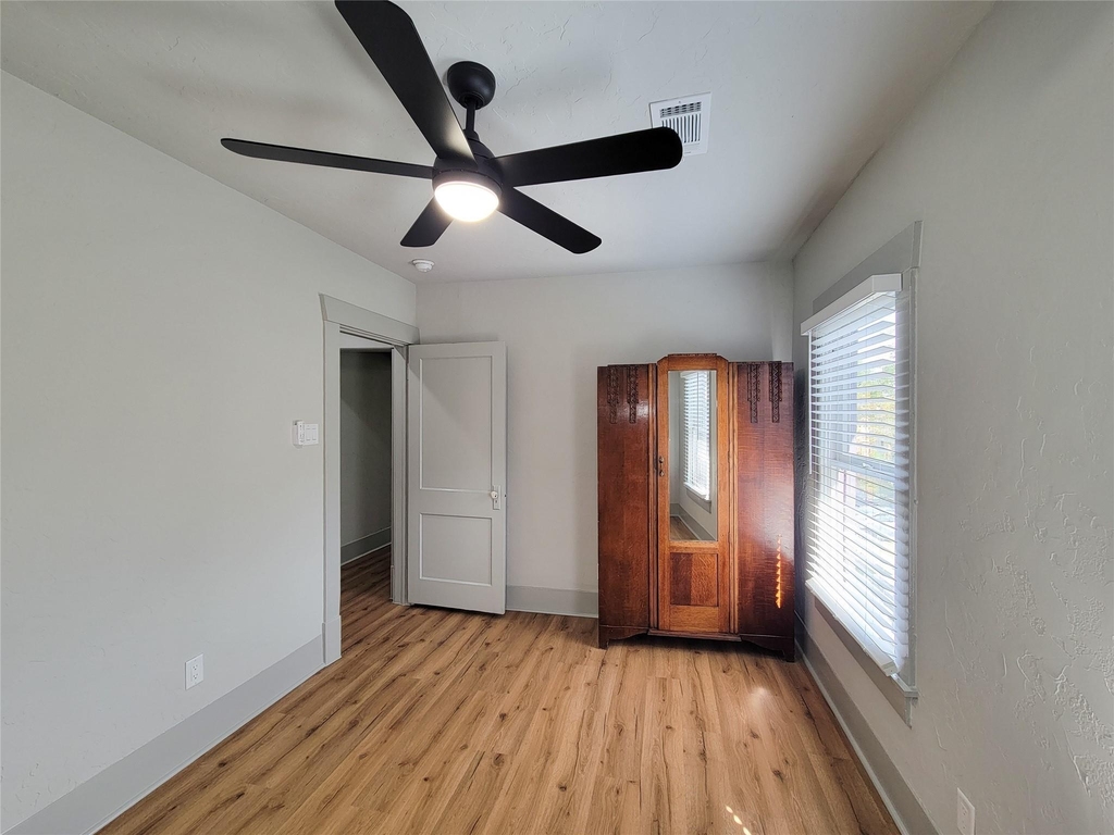 1847 Harvard - Photo 24