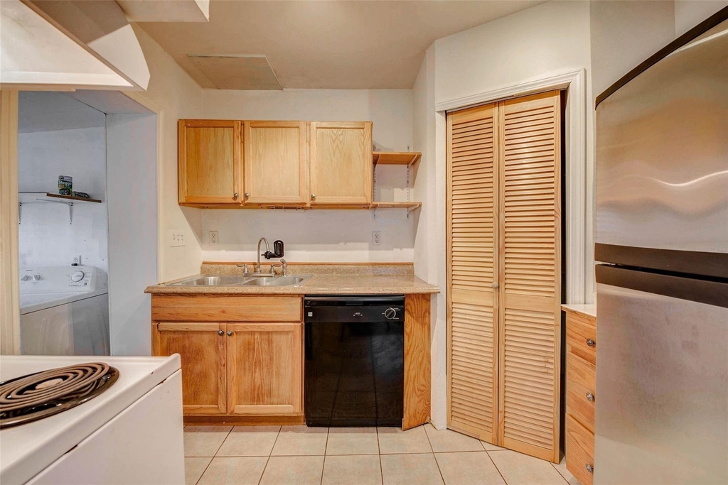 5642 Mccormick Street - Photo 8