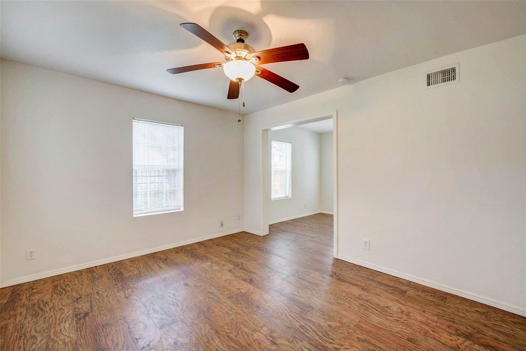 5642 Mccormick Street - Photo 1