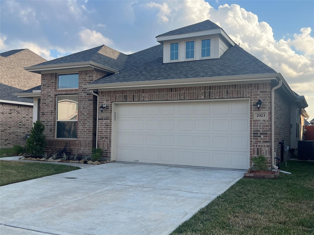 2923 Painted Sunrise Trail - Photo 4