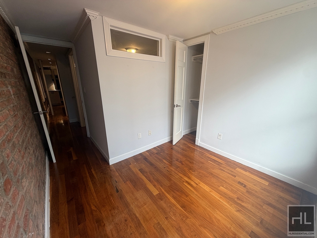 Mulberry St. - Photo 4
