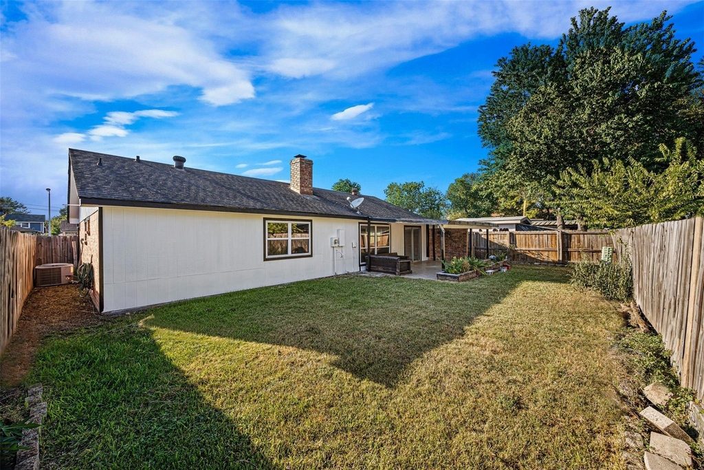 10407 Townhall Lane - Photo 16