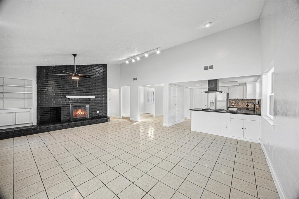 10407 Townhall Lane - Photo 7