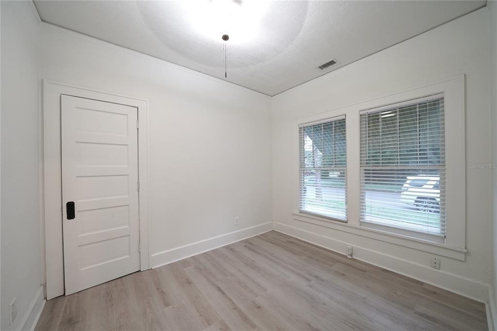 1121 Cherry Street Ne - Photo 4