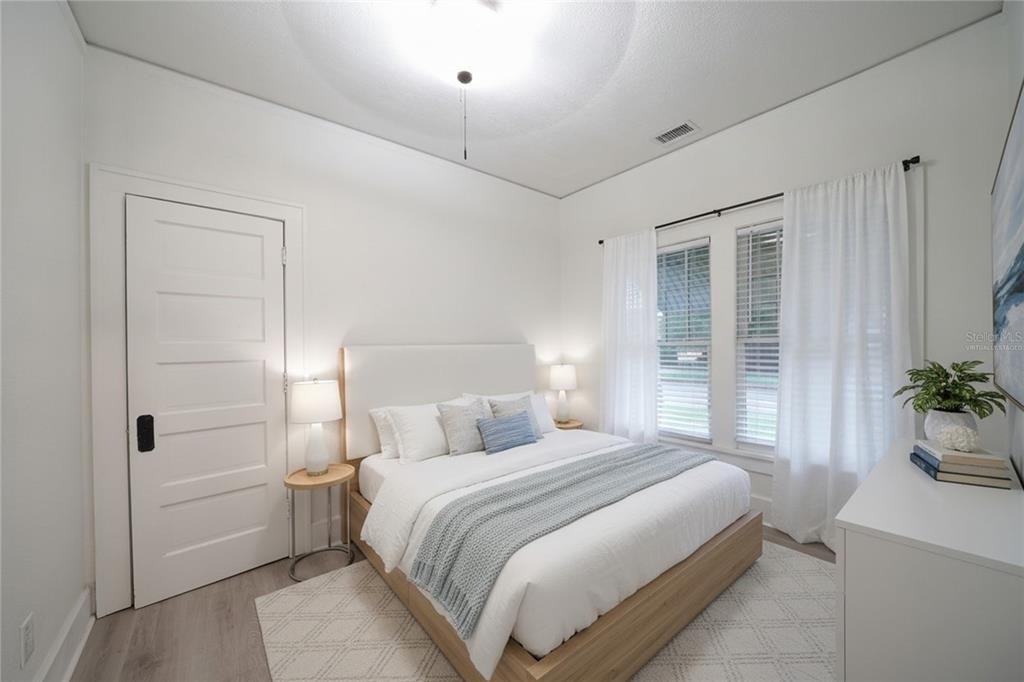 1121 Cherry Street Ne - Photo 3