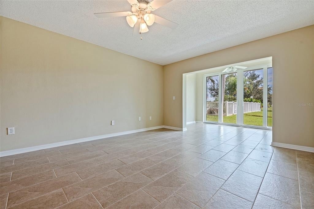 4595 Chancellor Street Ne - Photo 8