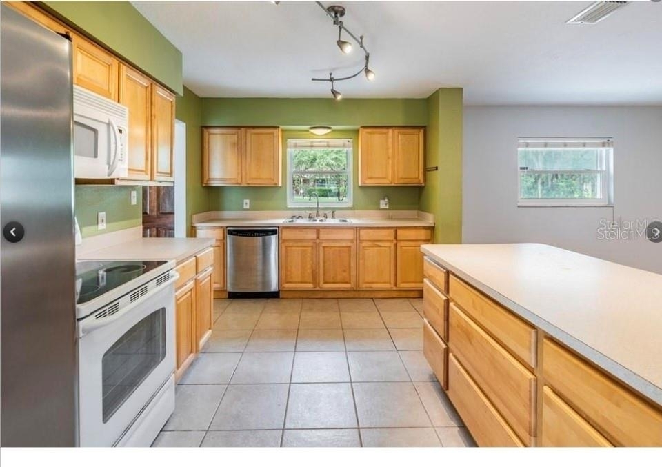 7807 Garrison Street - Photo 18