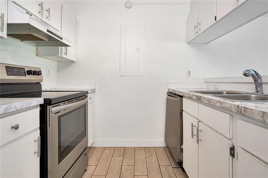 2362 Burnway Road - Photo 4