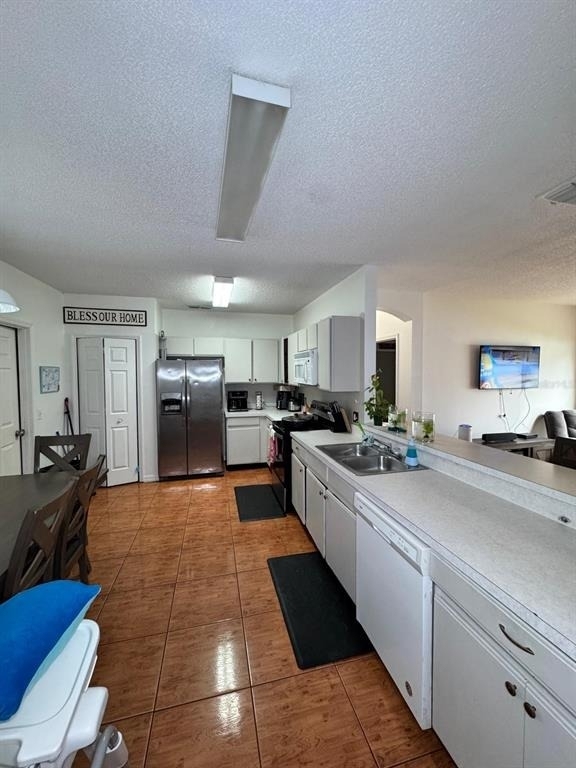 607 Maricopa Drive - Photo 2