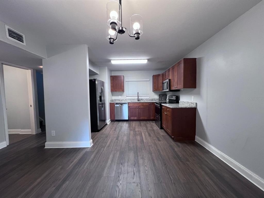 7487 Canford Court - Photo 5