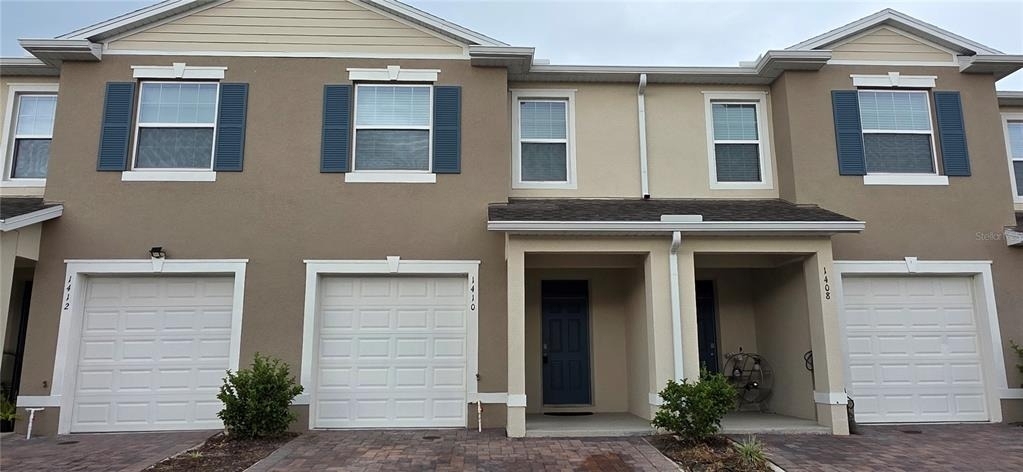 1410 Isleta Loop - Photo 0