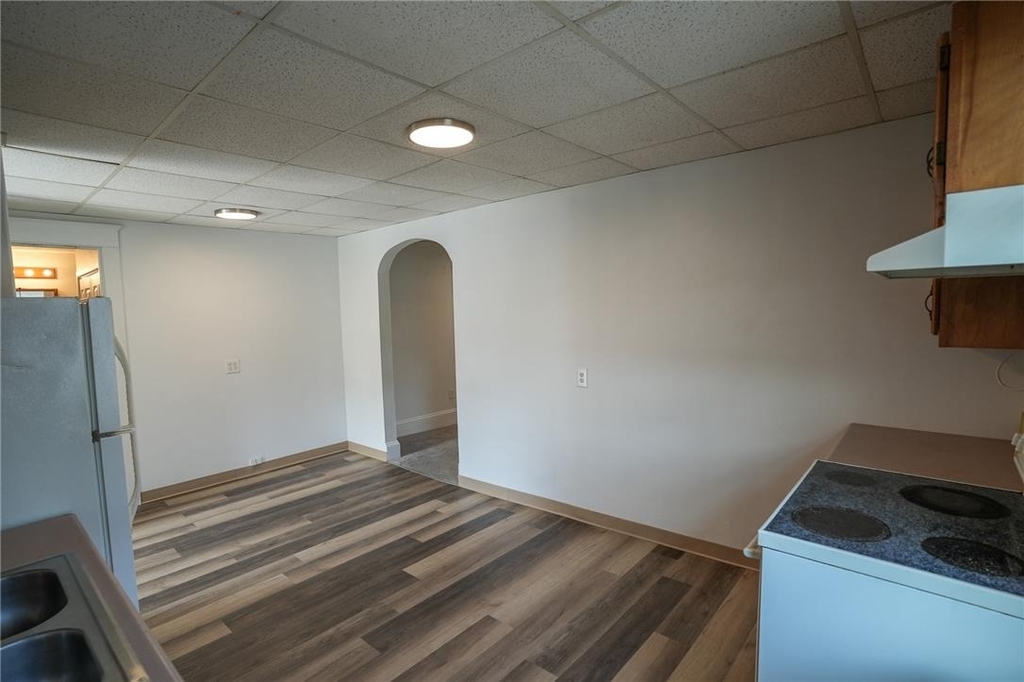 362 Delaware Avenue - Photo 4