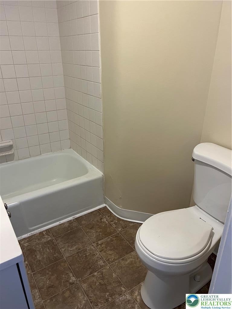 718 W Washington Street - Photo 6