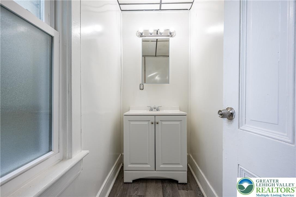 739 Broadway - Photo 14