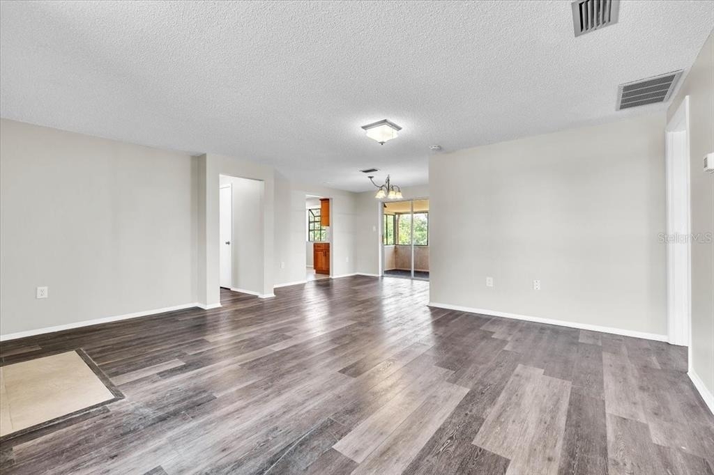 528 Magnolia Avenue Nw - Photo 2