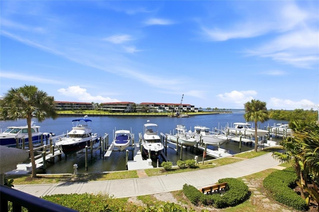 3313 Sunset Key Circle - Photo 44
