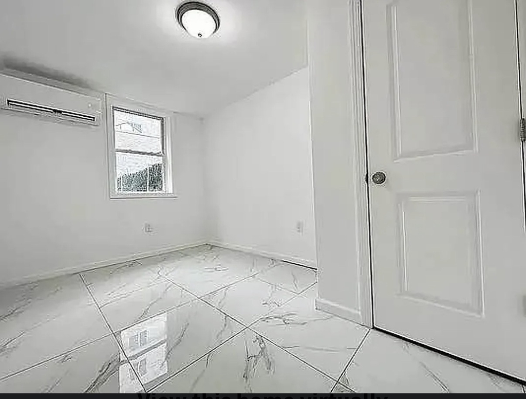 West 15th Street - Photo 4