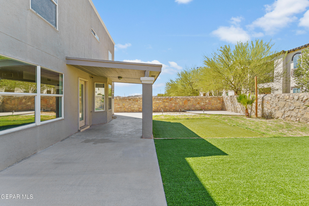 10799 Walden Pond Street - Photo 34