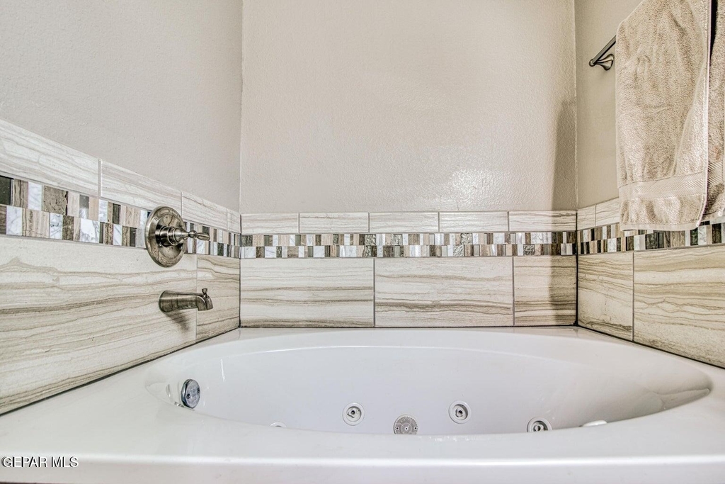 13665 Holbeck Street - Photo 20