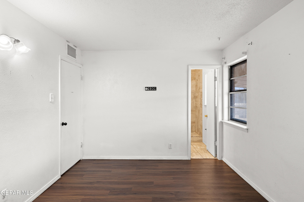 5409 Edmonton Avenue - Photo 17