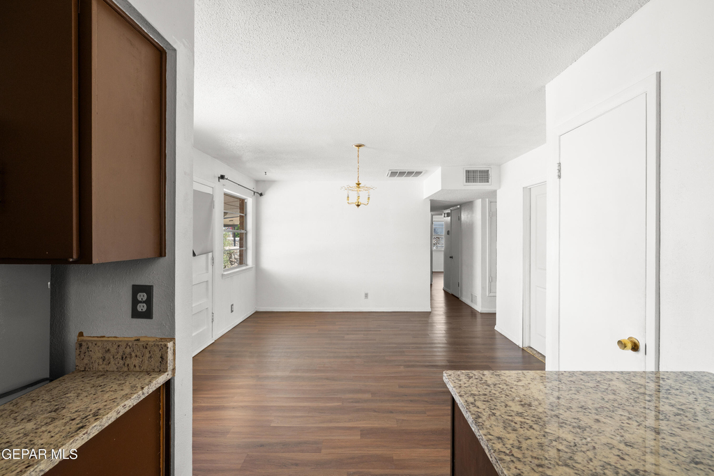 5409 Edmonton Avenue - Photo 12