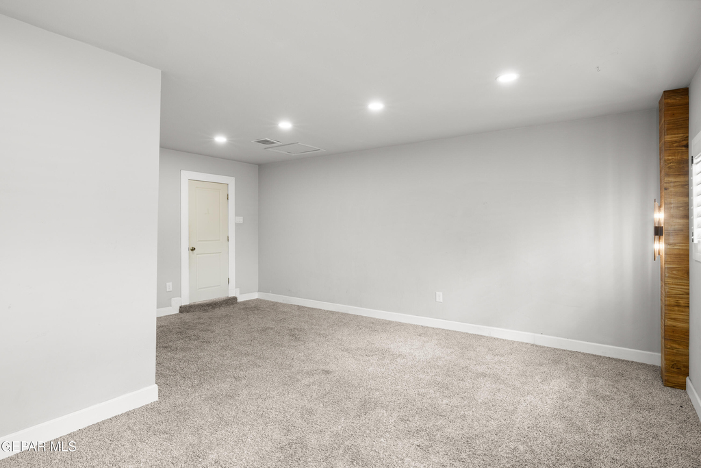 5409 Edmonton Avenue - Photo 5