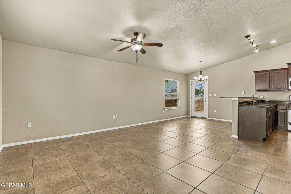 14352 S Cave Avenue - Photo 3