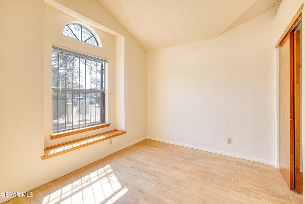 10941 Whitey Ford Street - Photo 15