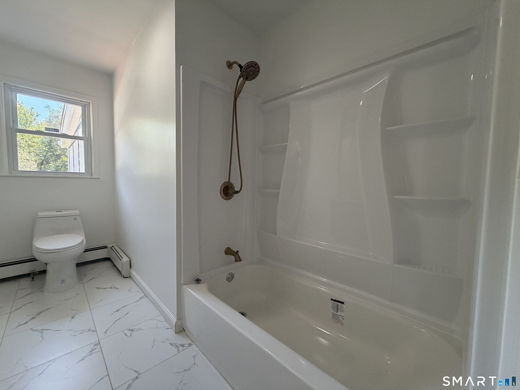 762 Woodin Street - Photo 11