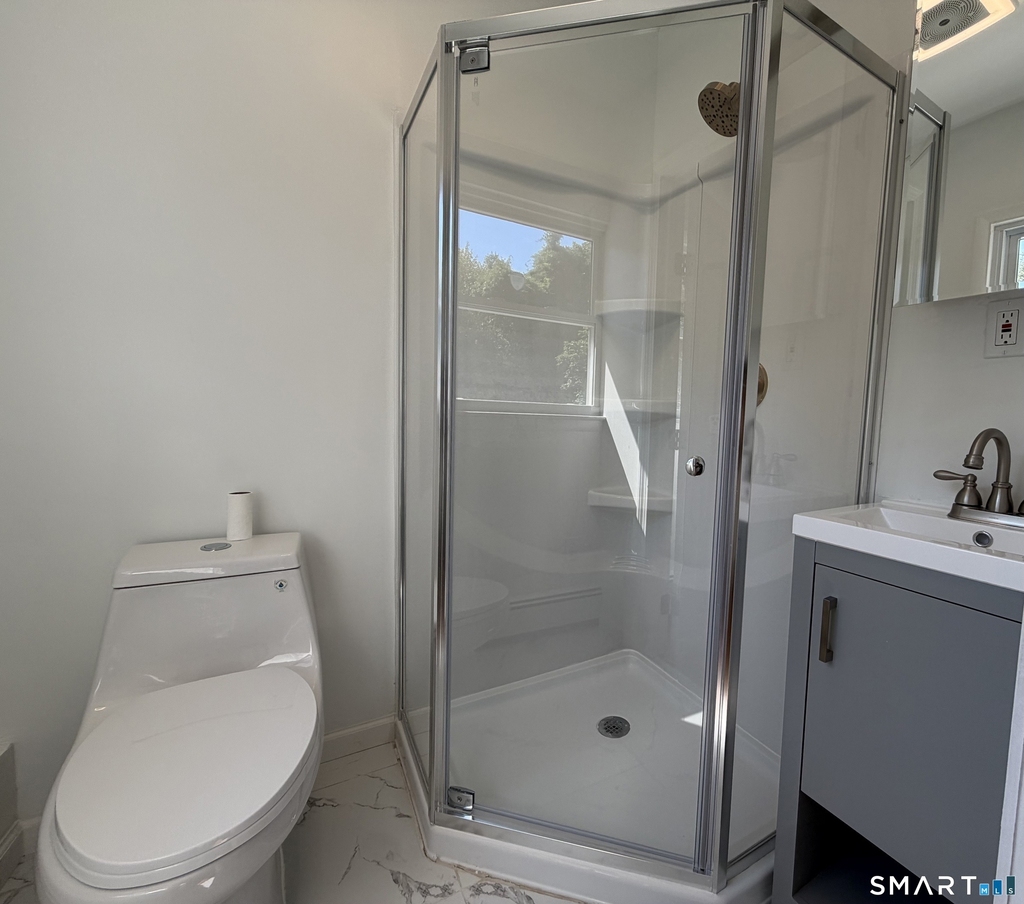 762 Woodin Street - Photo 9
