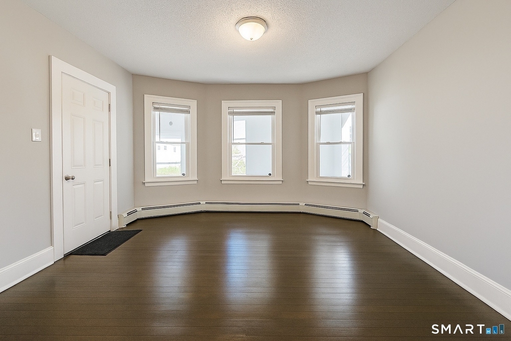 24 Miller Street - Photo 5