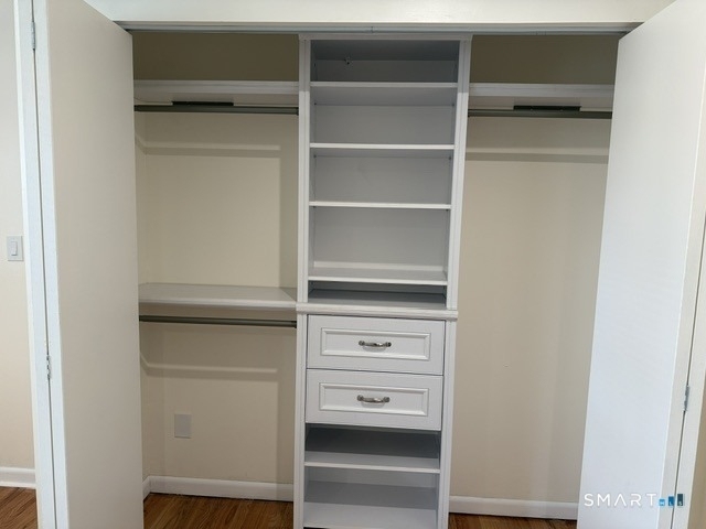 949 Hopmeadow Street - Photo 7
