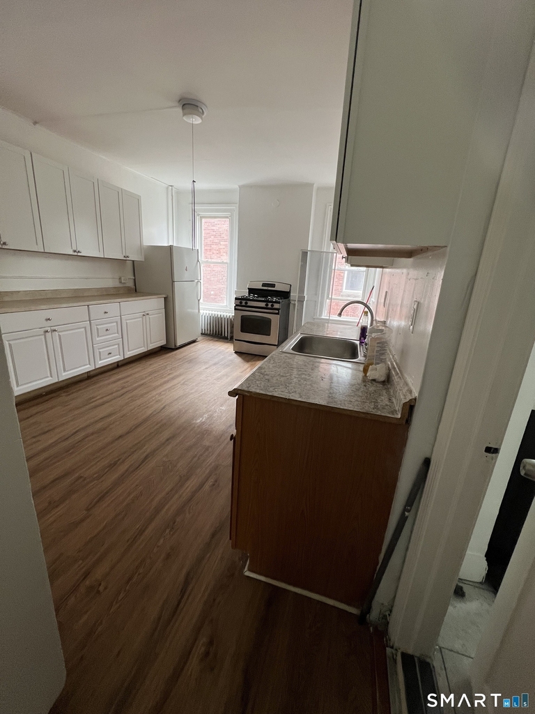 121 Babcock Street - Photo 1