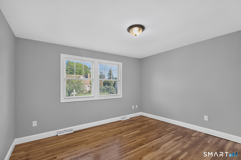 135 York Street - Photo 11