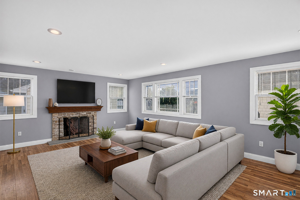 135 York Street - Photo 5