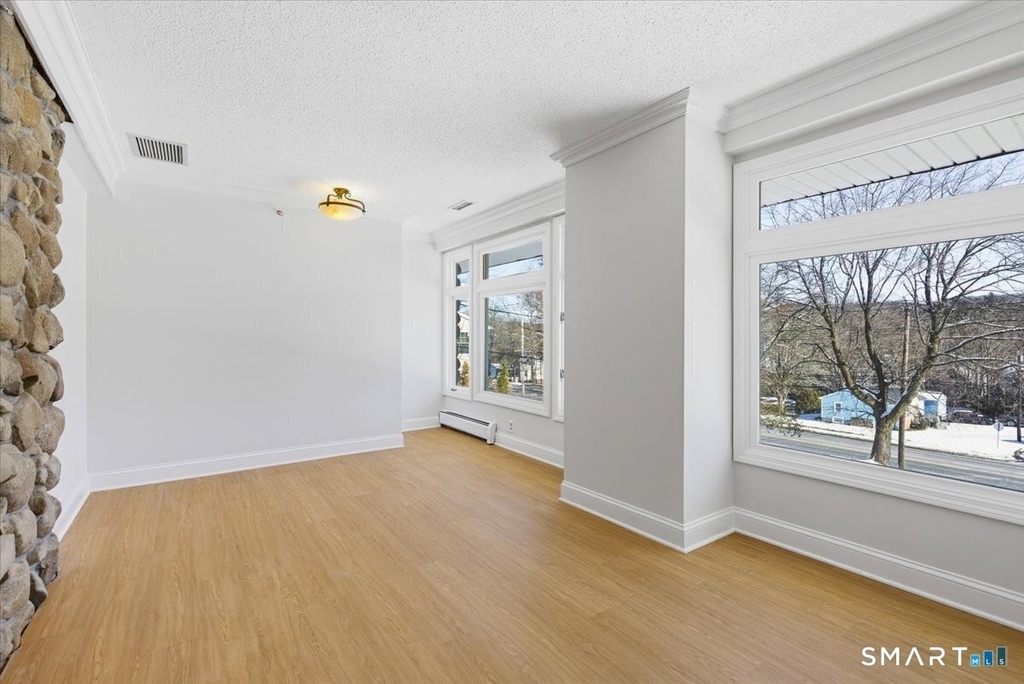 2750 Whitney Avenue - Photo 20