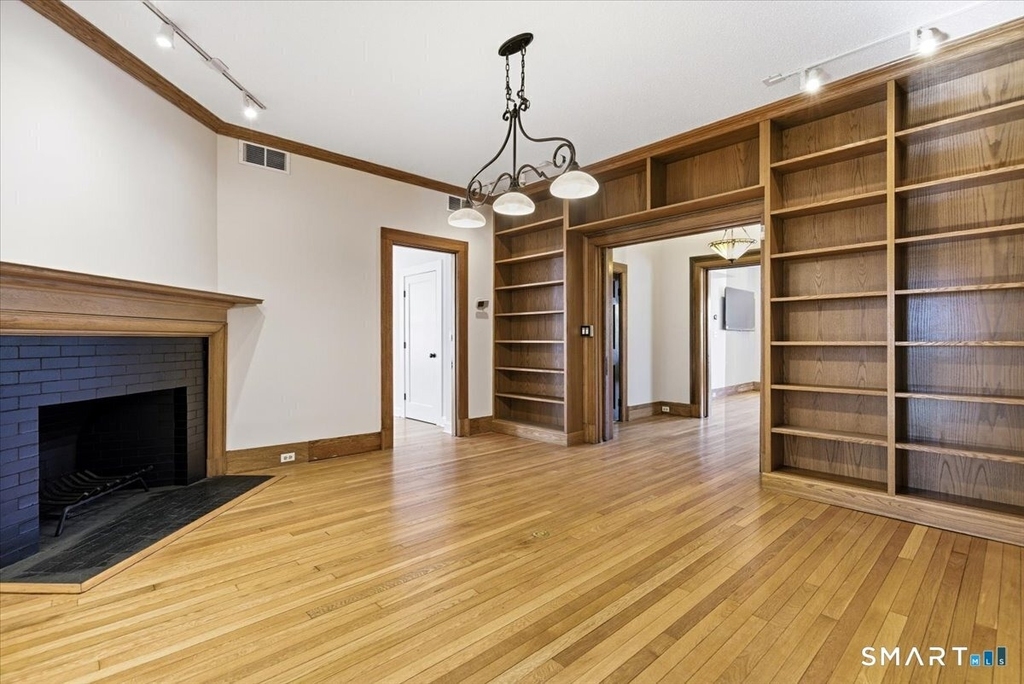 2750 Whitney Avenue - Photo 12