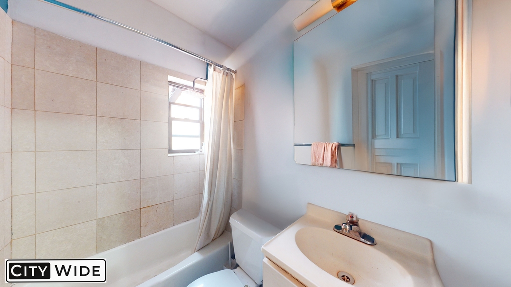 201 Sullivan Street - Photo 3