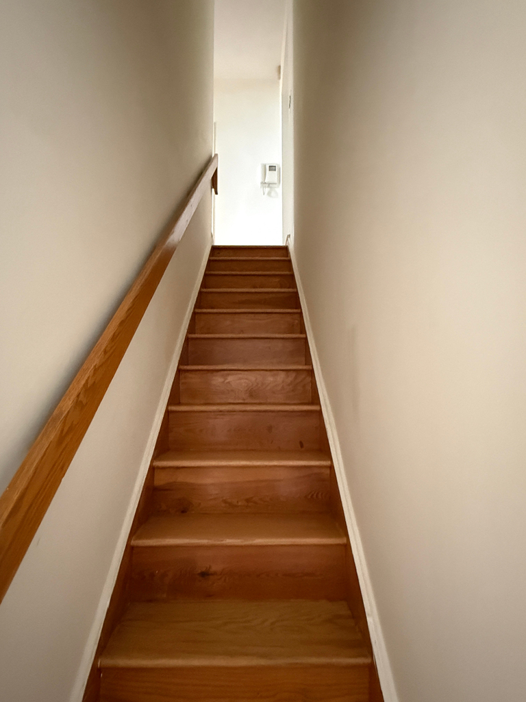 201 East 12th Street - Photo 6