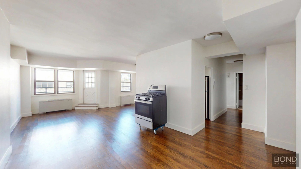 220 East 63rd Street - Photo 0