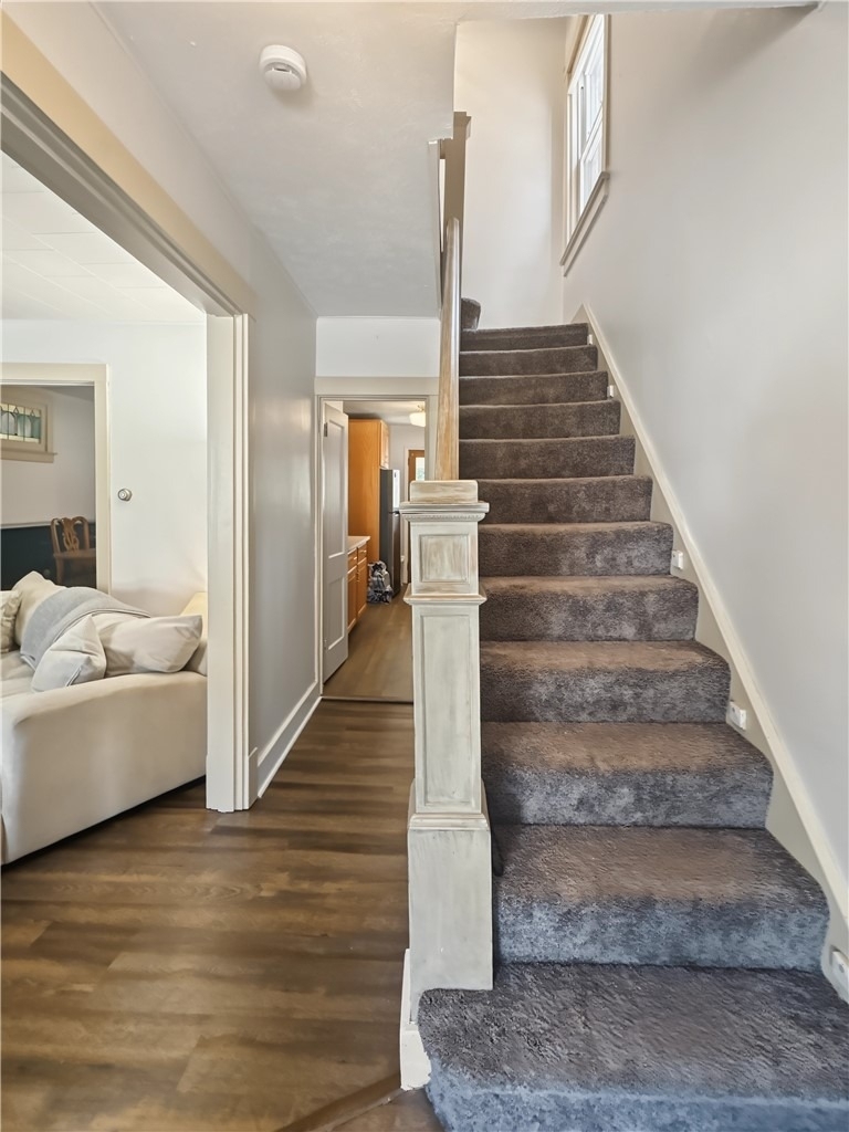 2904 Brentwood Ave - Photo 1