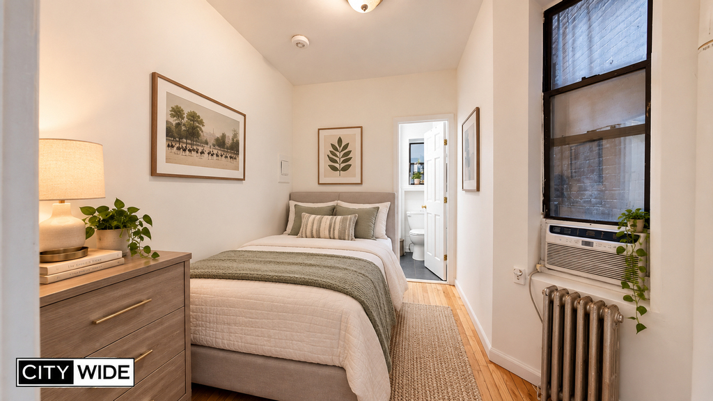 7 St Marks Place - Photo 1