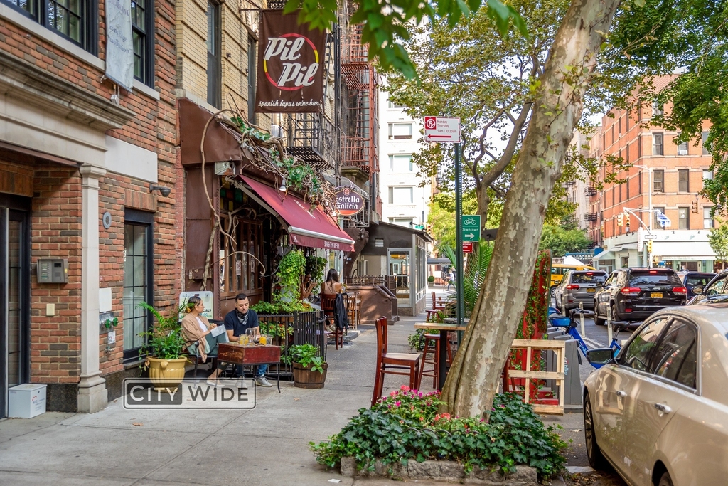318 East 93rd Street - Photo 12